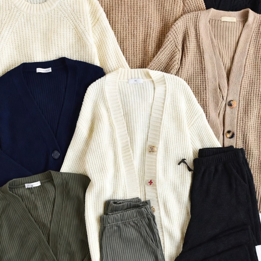 Knits & Cardigans